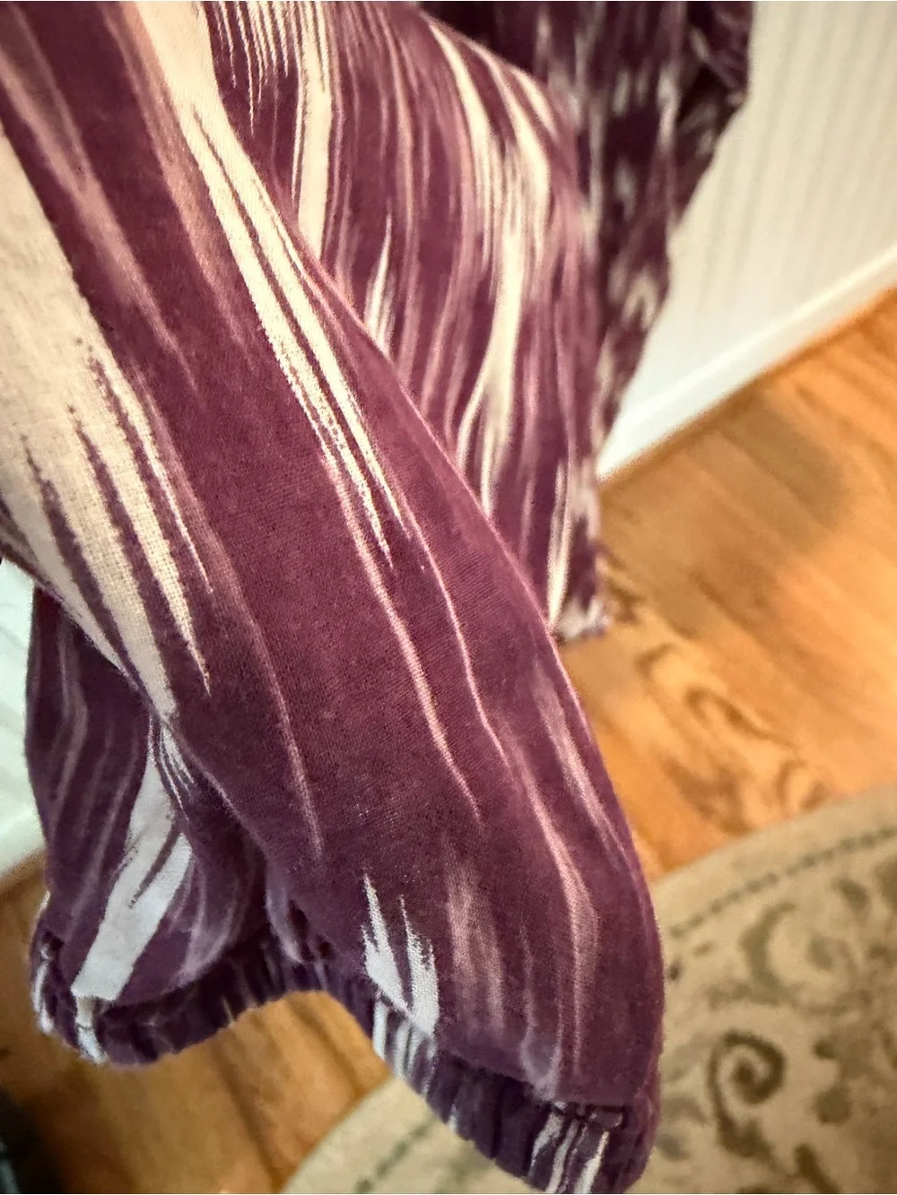 Lucky Brand Purple and White Patterned V-Neck Blouse - Picture 3 of 4